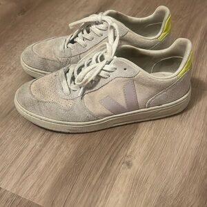 Veja Sneakers